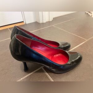 Sandro Vicari italian black leather heels